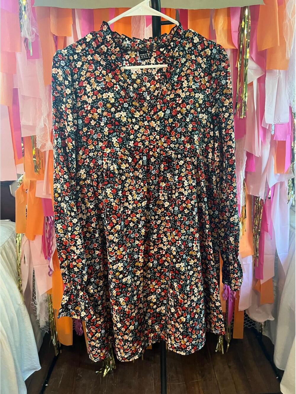 123. WOMENS DRESS